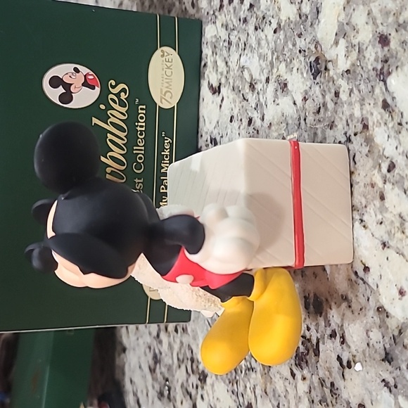 Dept. 56 Snowbabies Disney Showcase My Pal Mickey - Picture 2 of 8